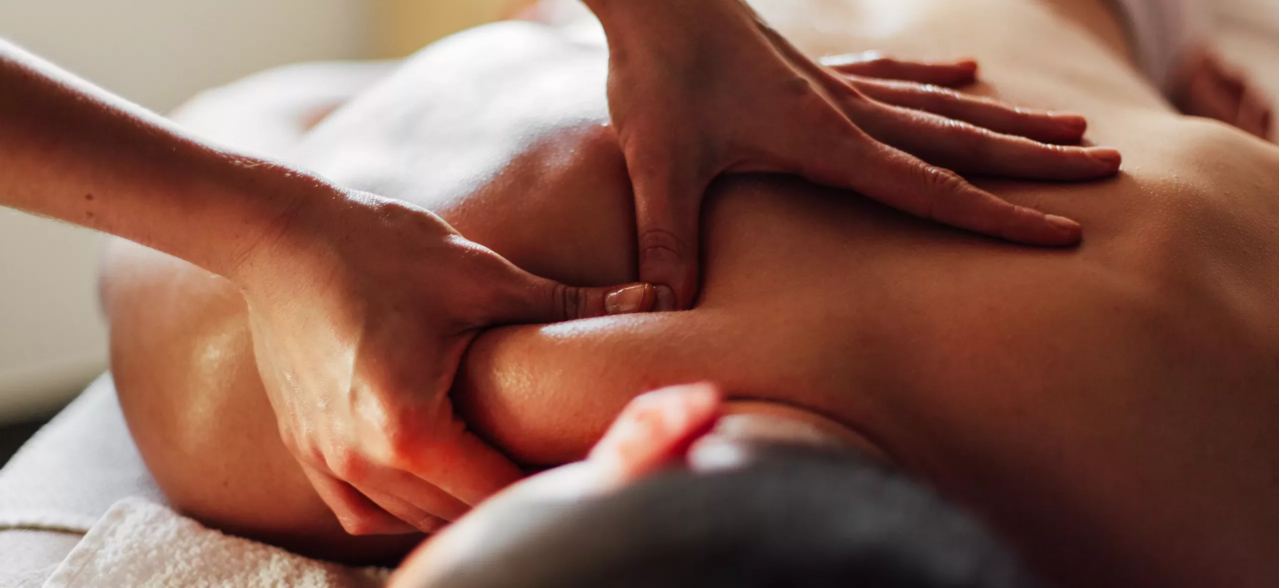 5 massage techniques to relieve tension at home, from a Philadelphia massage  therapist.